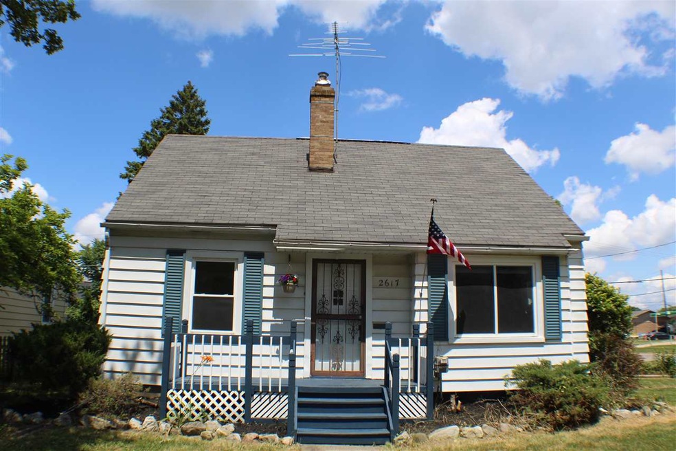 2617 Pierce St, Flint, MI 48503 - photo 1