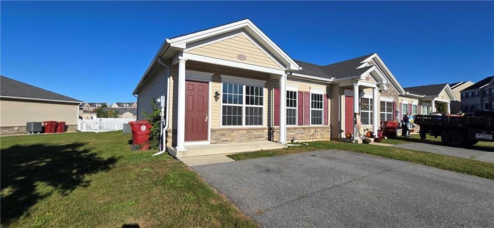 217 Huntington Ln, Easton, PA 18040 - photo 1