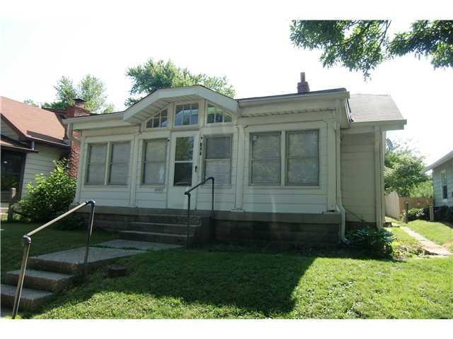 109 N 6th Ave, Beech Grove, IN 46107 - photo 1