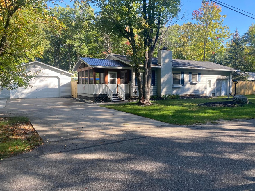 705 Hitchcock