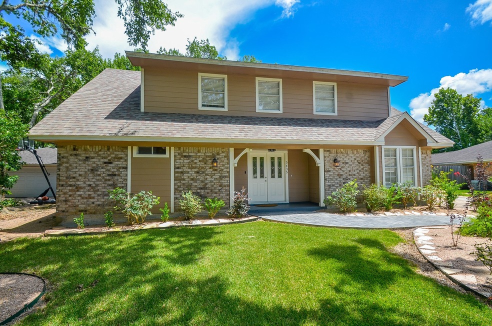 5435 Appleblossom Ln, Friendswood, TX 77546 - photo 1