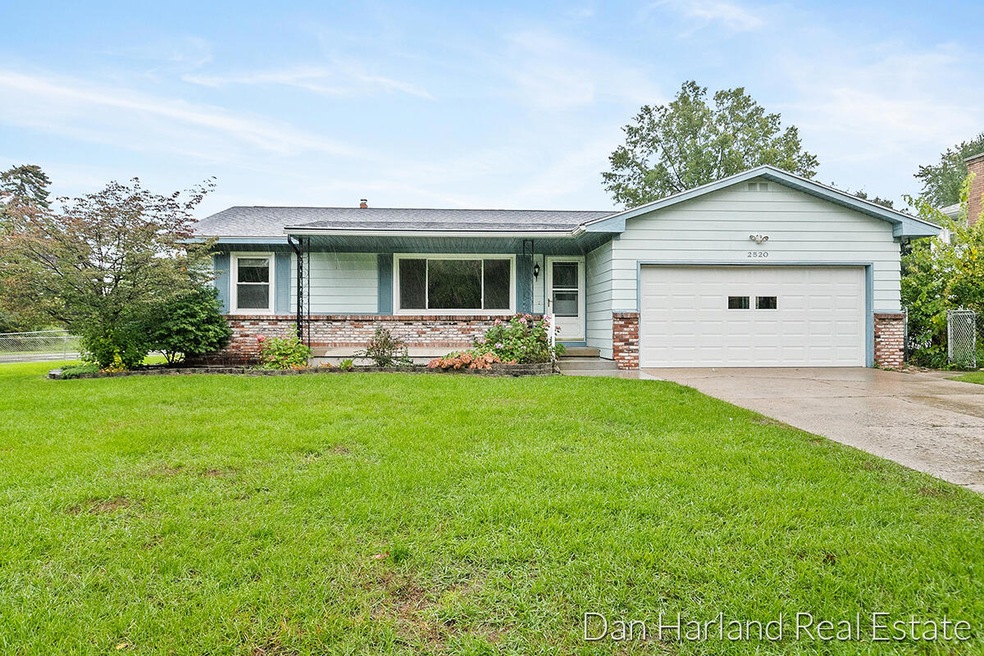 0_2520_Powers_Dan_Harland_Real_Estate