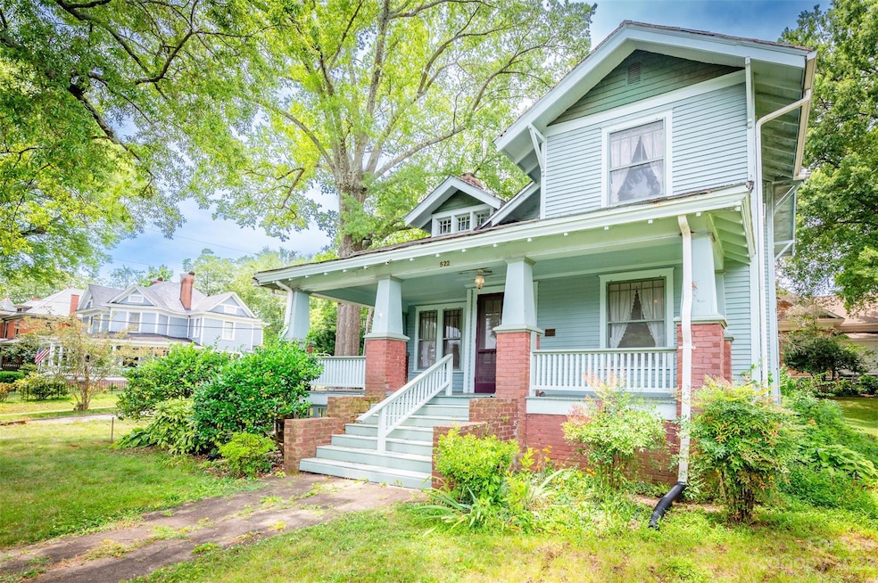 522 S Mulberry St, Statesville, NC 28677 - photo 1