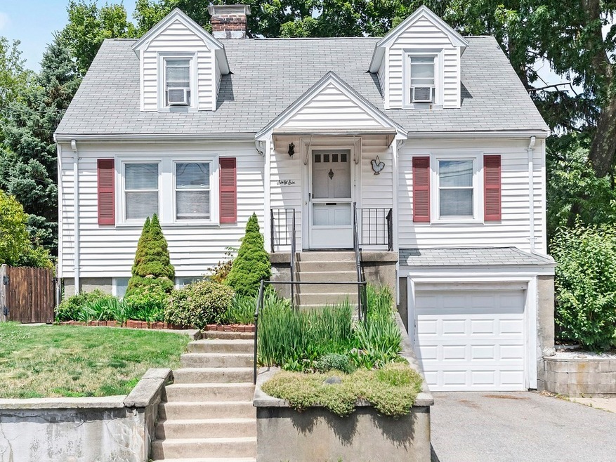 66 Prentice St, Waltham, MA 02451 - photo 1