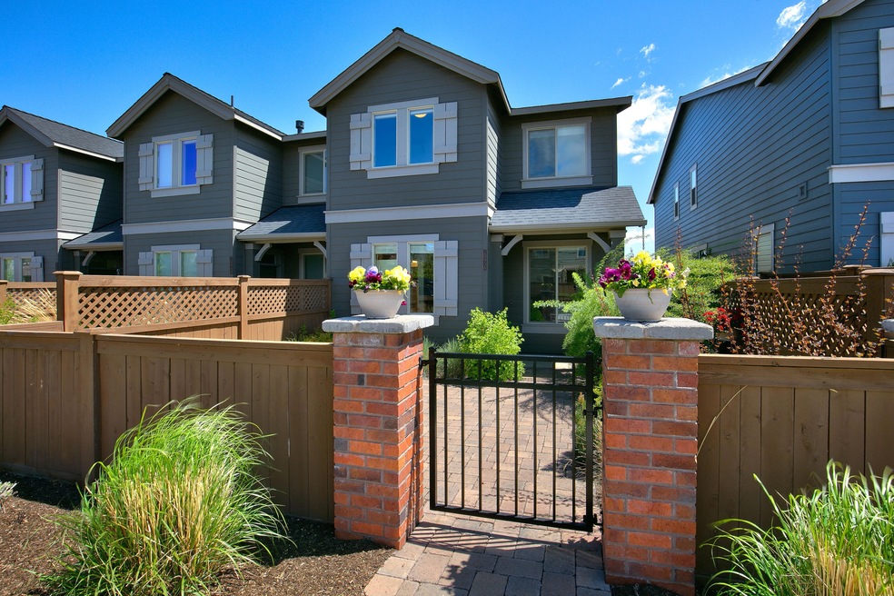 20936 High Desert Ln, Bend, OR 97701 - photo 1