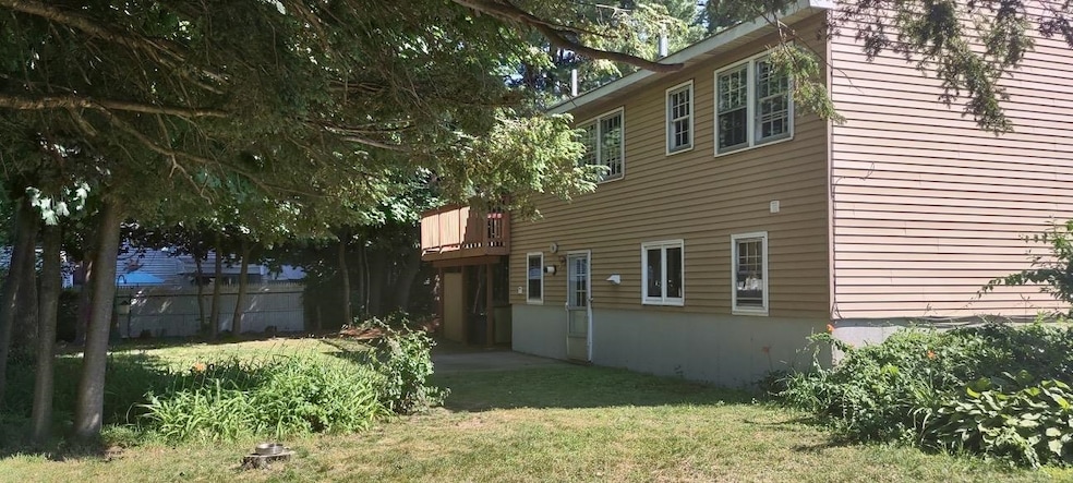 45 Pine Hill Ave, Nashua, NH 03064 - photo 1