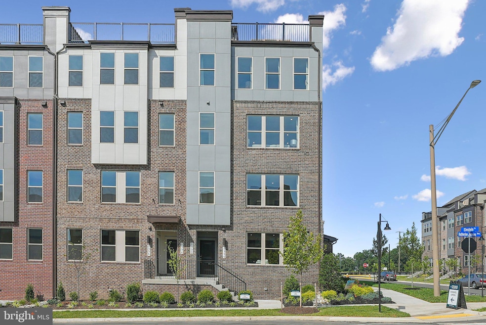 8620 Lovelace St, Manassas, VA 20109 - photo 1