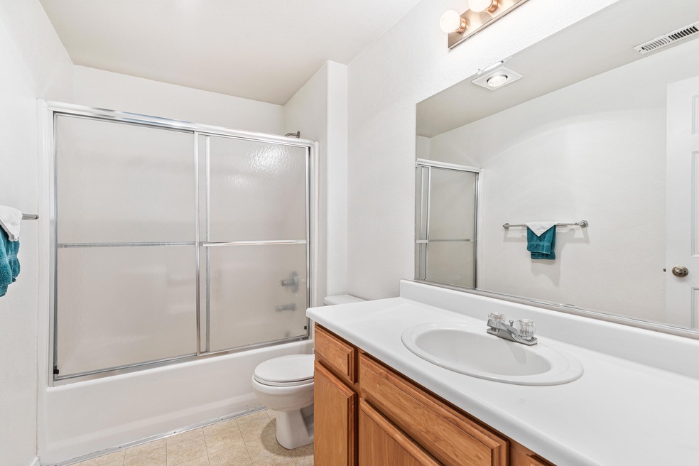 522 Countryside Dr, Central Point, OR 97502 - photo 1