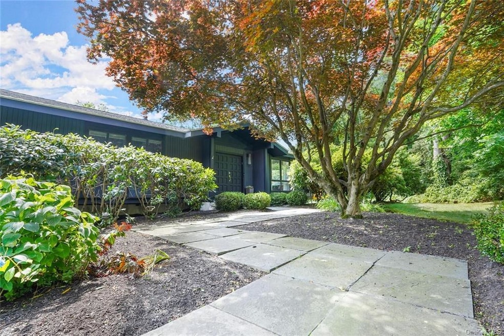 20 Mianus Dr, Bedford, NY 10506 - photo 1