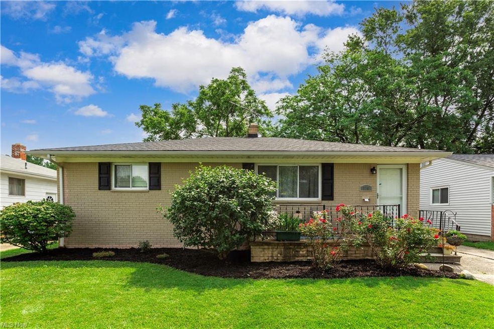 325 Thelma Dr, Sheffield Lake, OH 44054 - photo 1