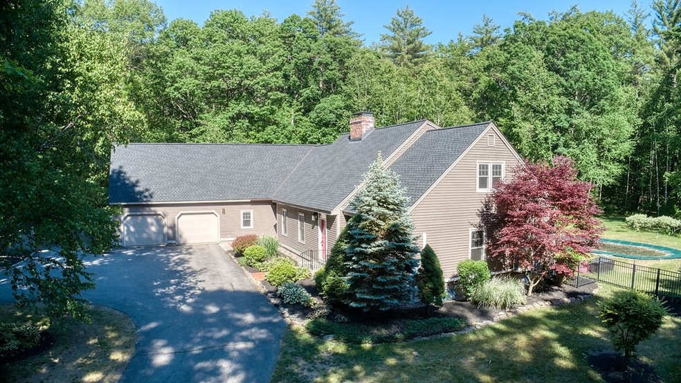 229 Brickett Hill Rd, Pembroke, NH 03275 - photo 1