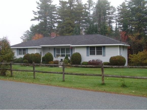 221 Crane St, Littleton, NH 03561 - photo 1