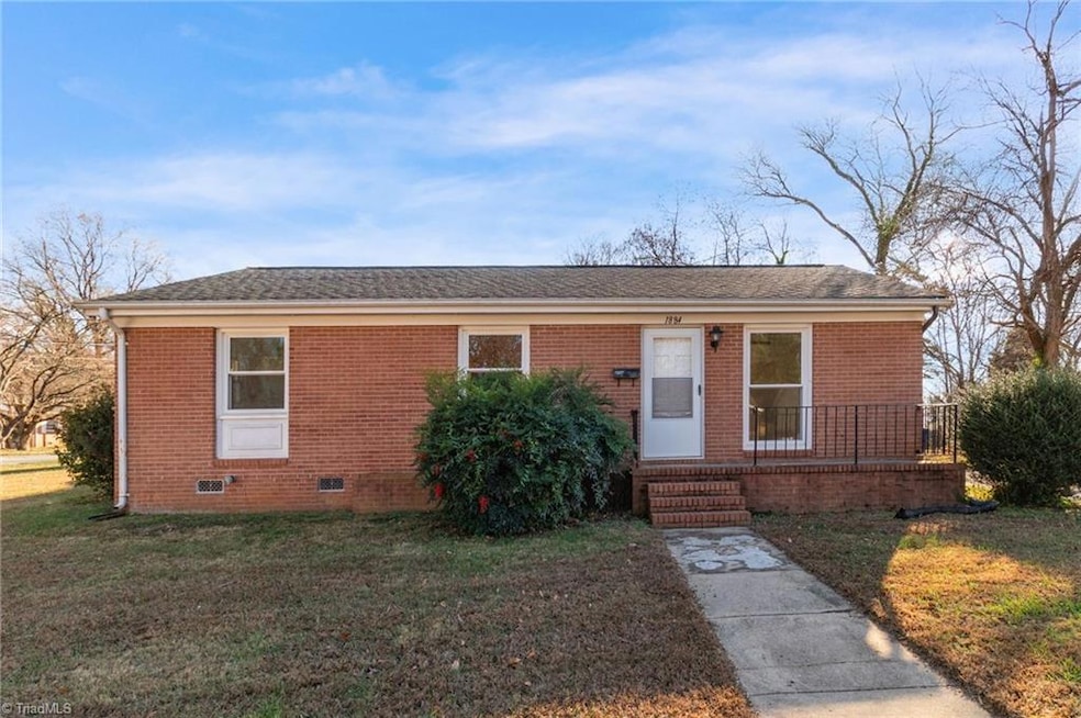 1884 Deborah Ln, Winston Salem, NC 27103 - photo 1