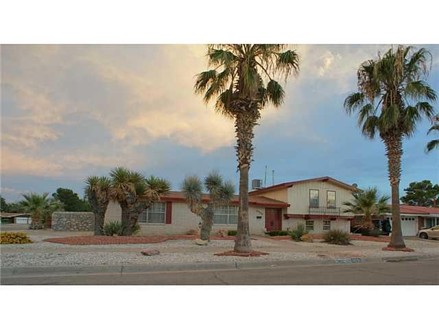 10220 Ridgewood Dr, El Paso, TX 79925 - photo 1