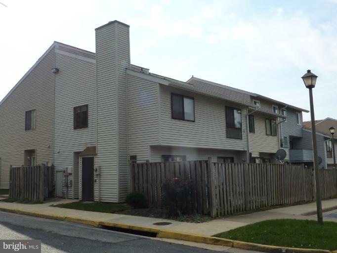 8620 Village Square Dr unit 15/862, Alexandria, VA 22309 - photo 1