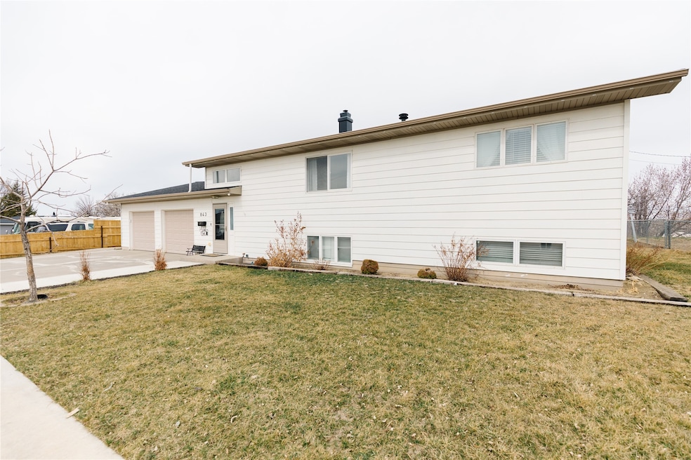 843 8th St, Havre, MT 59501 - photo 1
