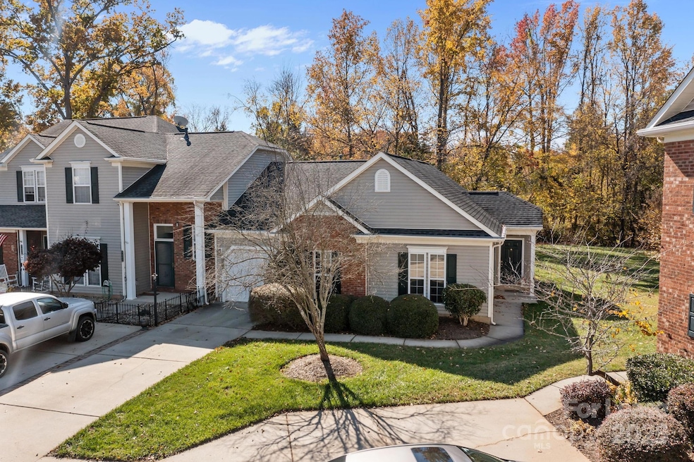 For Rent $1,650/month