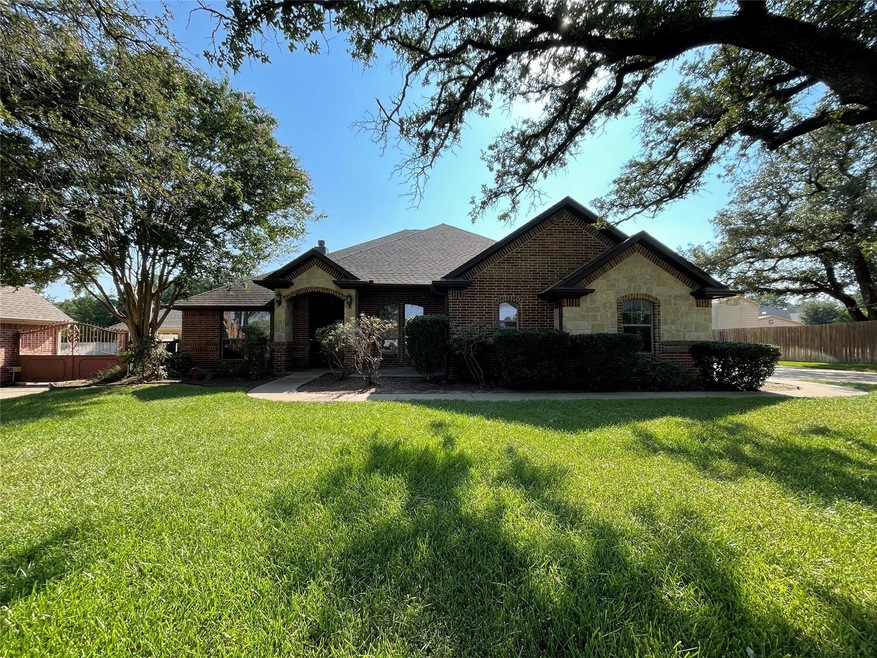 3108 Rim Rock Ct, Granbury, TX 76049 - photo 1