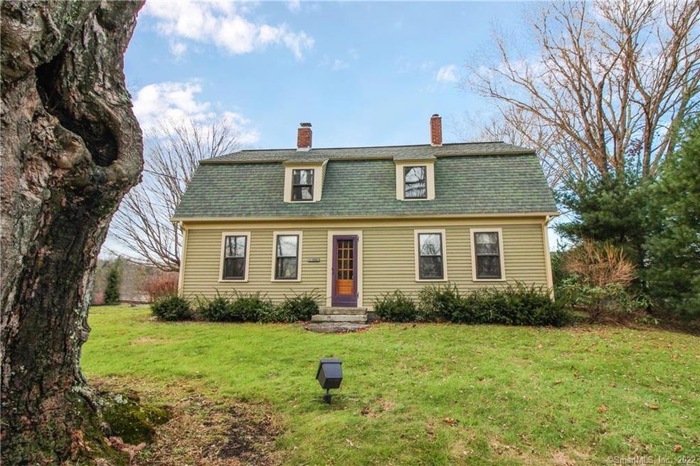 311 Hampton Rd, Pomfret Center, CT 06259 - photo 1