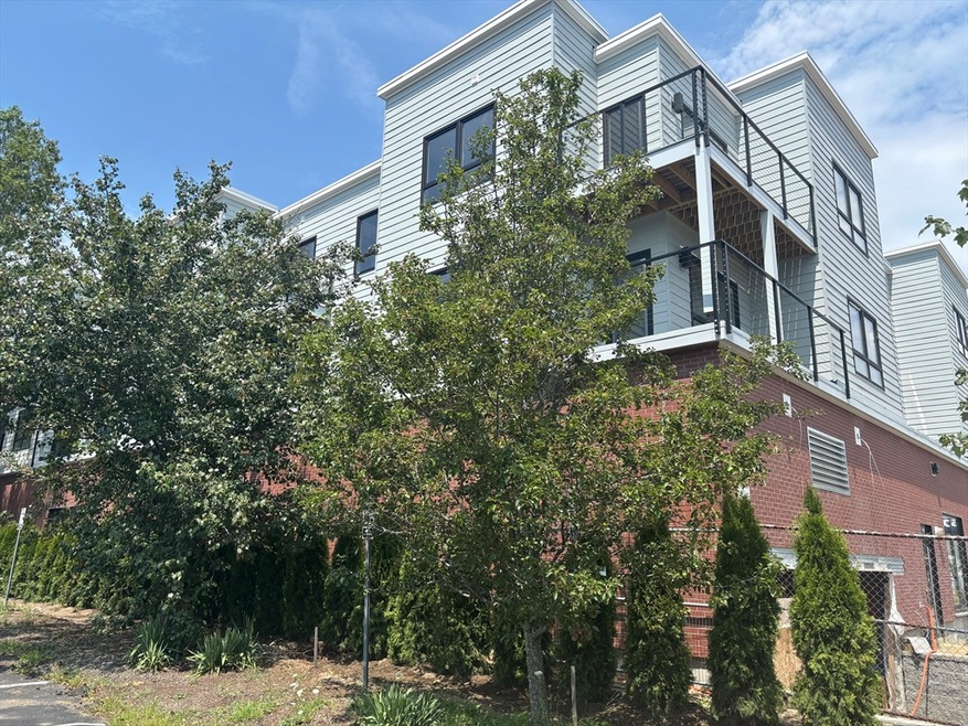 1391 Main St unit 202, Walpole, MA 02081 - photo 1