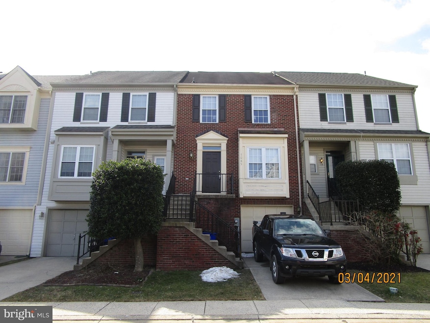 7085 Gresham Ct W, Frederick, MD 21703 - photo 1