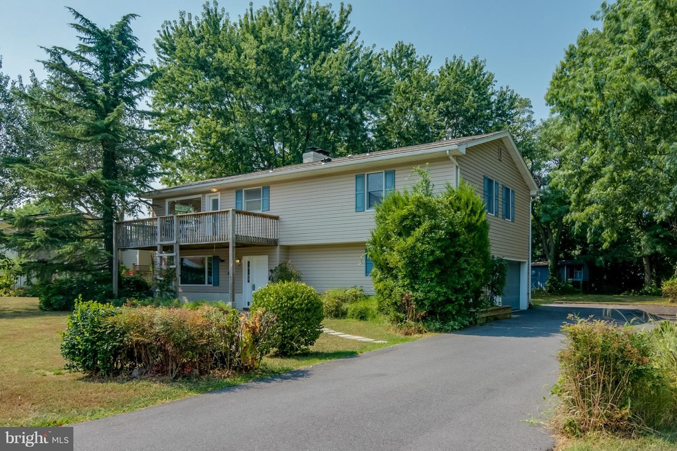 122 W Bay View Dr, Annapolis, MD 21403 - photo 1