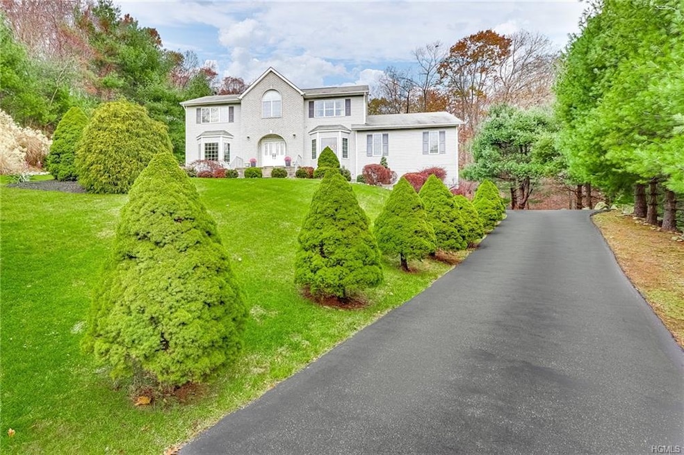 15 Parkside Ct, Pomona, NY 10970 - photo 1