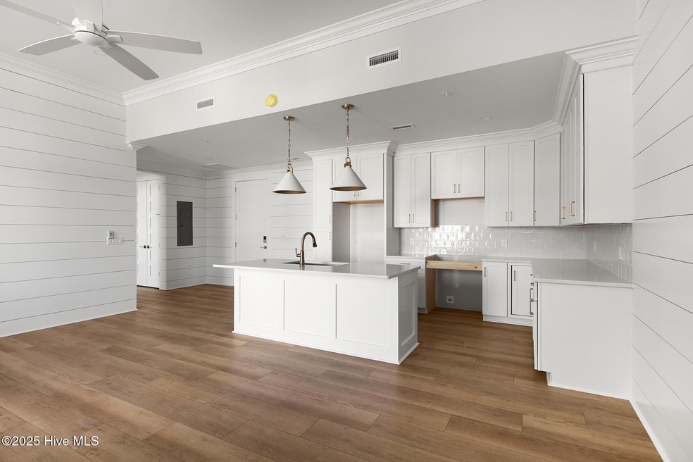 805 Mulberry St unit 103, Beaufort, NC 28516 - photo 1
