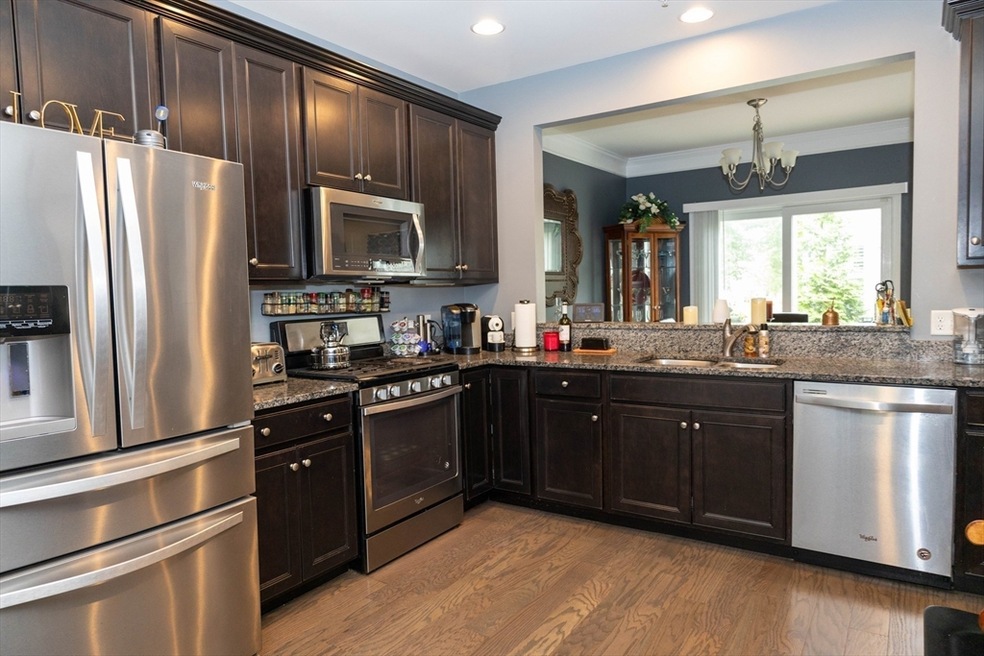 29 Chestnut Creek unit 29, Weymouth, MA 02190 - photo 1