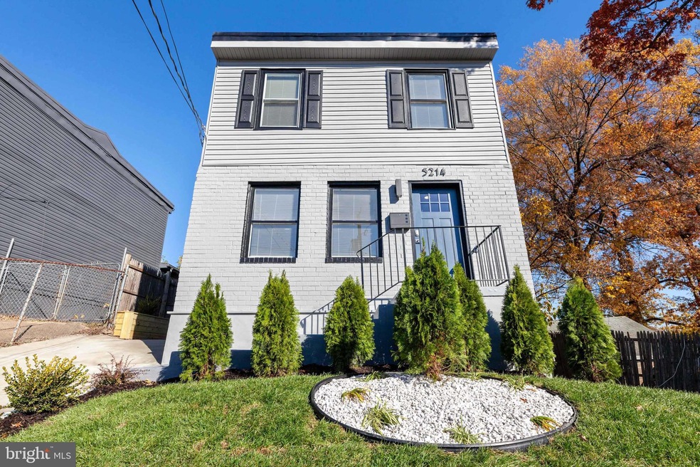 5214 Queens Stroll Place SE, Washington, DC 20019 - photo 1