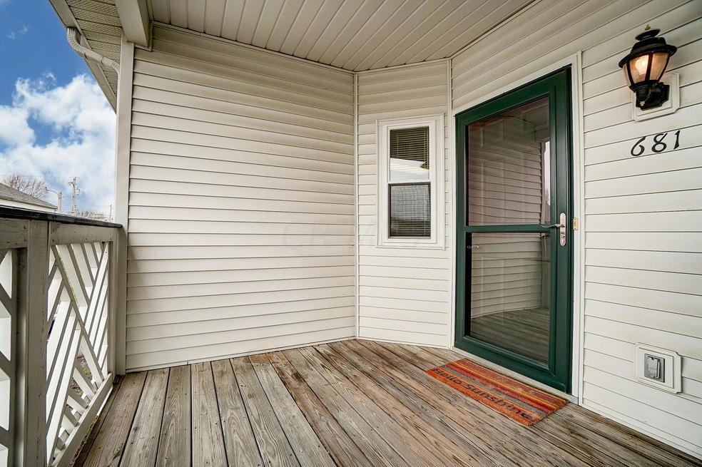 681 Milcrest Dr, Marysville, OH 43040 - photo 1