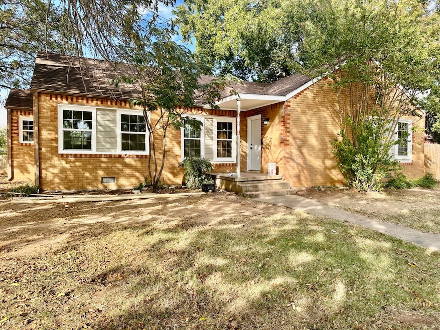 600 E Oklahoma Ave, Sulphur, OK 73086 - photo 1