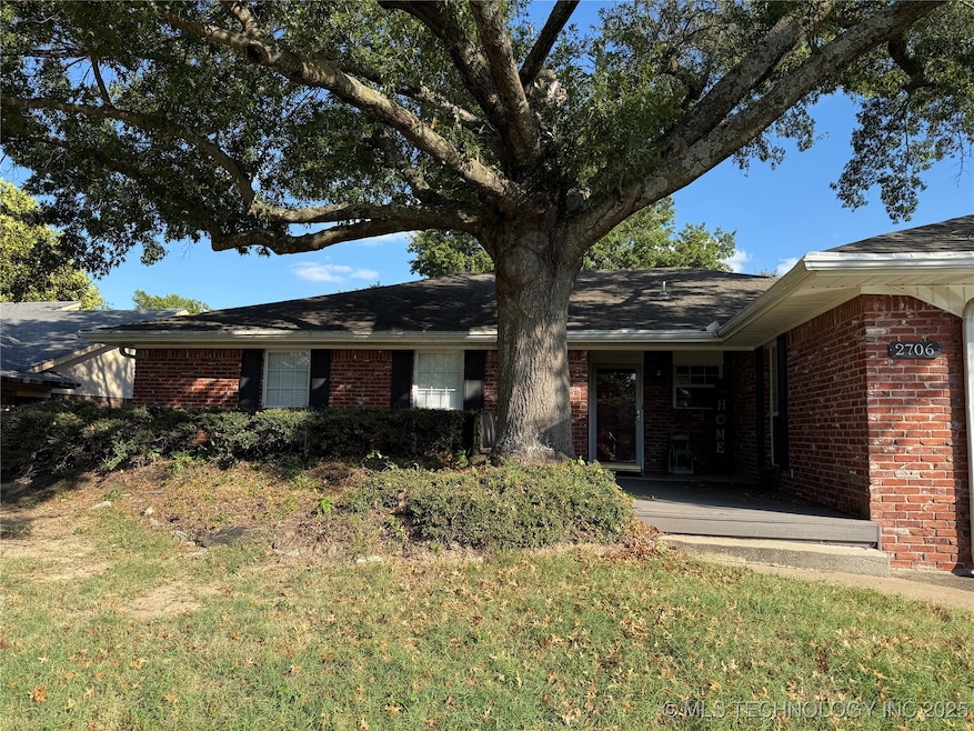 2706 Brookside Cir, McAlester, OK 74501 - photo 1