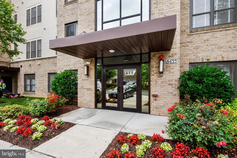 8435 Peace Lily Ct unit 214, Lorton, VA 22079 - photo 1