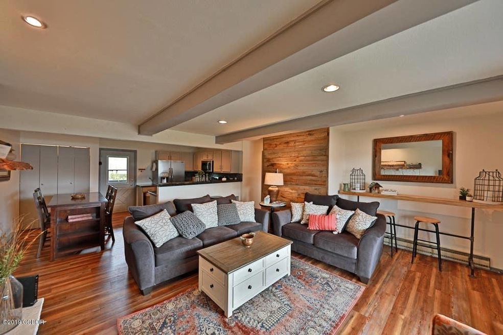 154 Tall Pine Cir unit C, Grand Lake, CO 80447 - photo 1