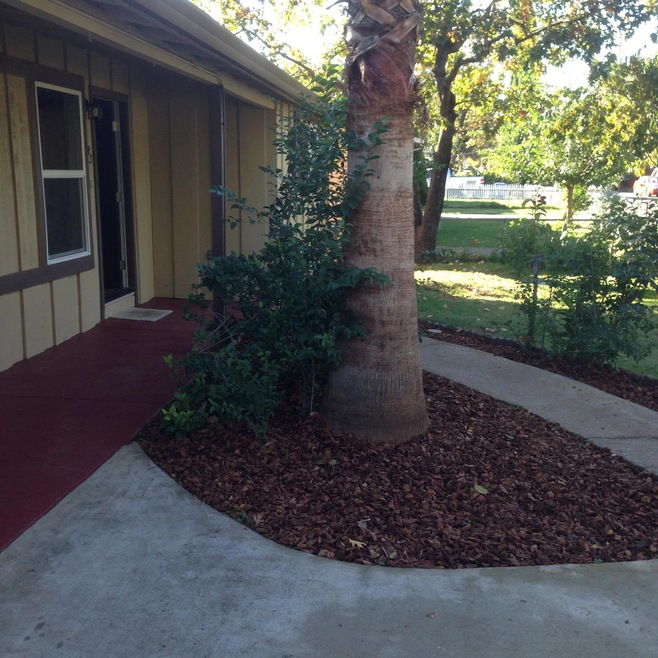 1183 Bond St, Redding, CA 96002 - photo 1