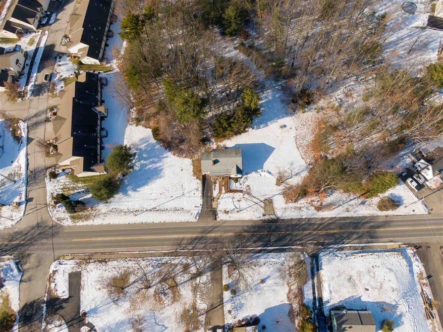 42 Mammoth Rd, Hooksett, NH 03106 - photo 1