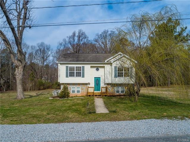 1626 2nd St, Victoria, VA 23974 - photo 1