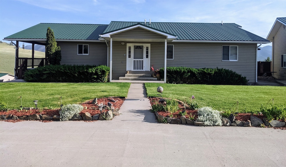 For Sale $949,000