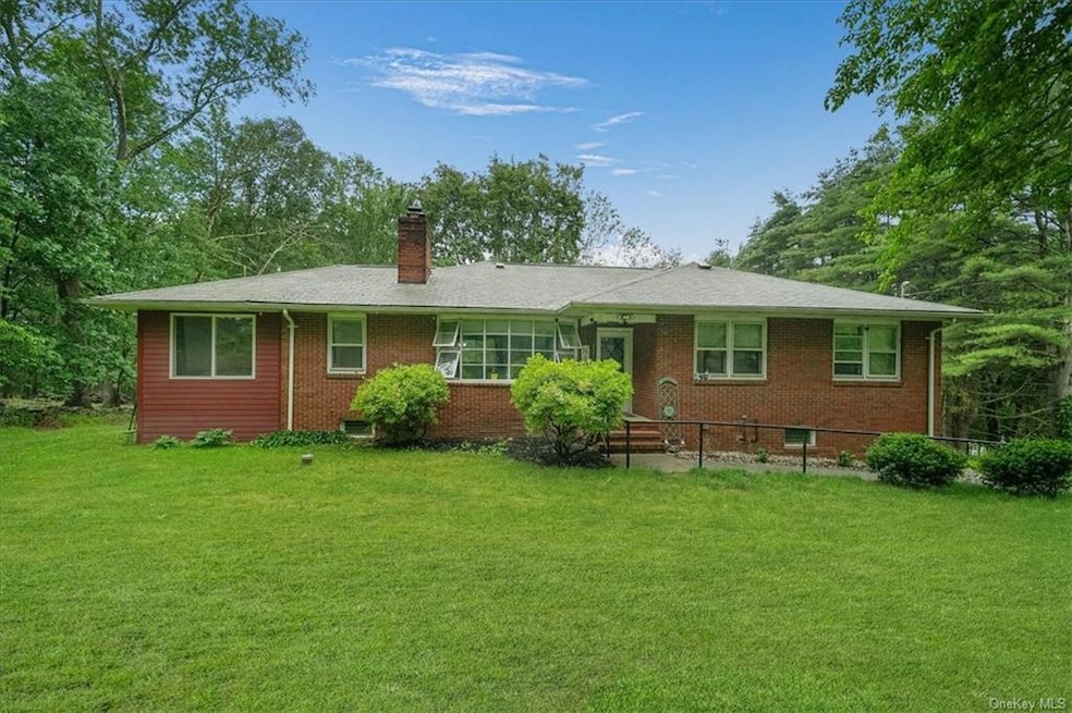 2 Middleton Rd, Sparrowbush, NY 12780 - photo 1