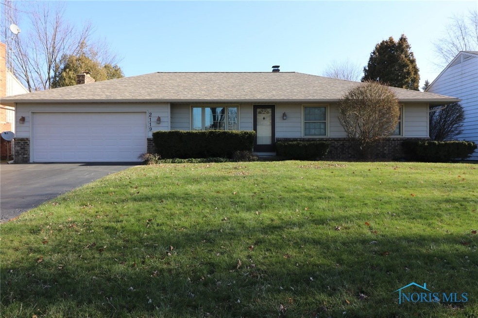 2119 CHELMSFORD LN.