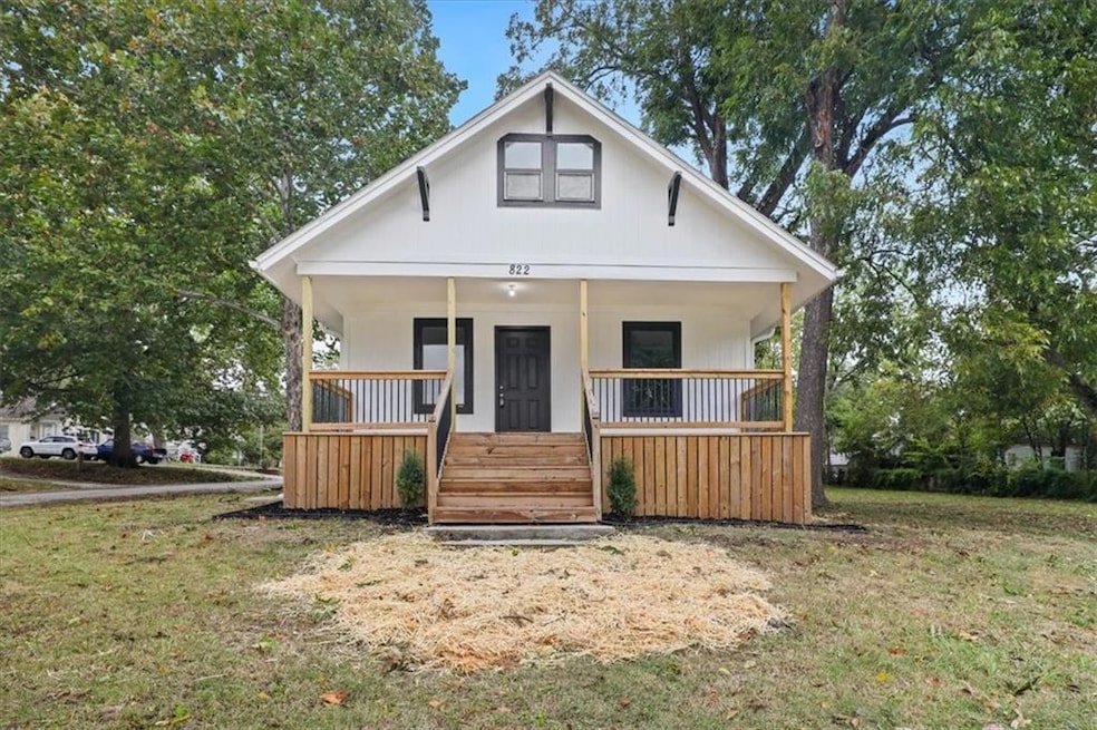 822 S Raymond St, Independence, MO 64050 - photo 1