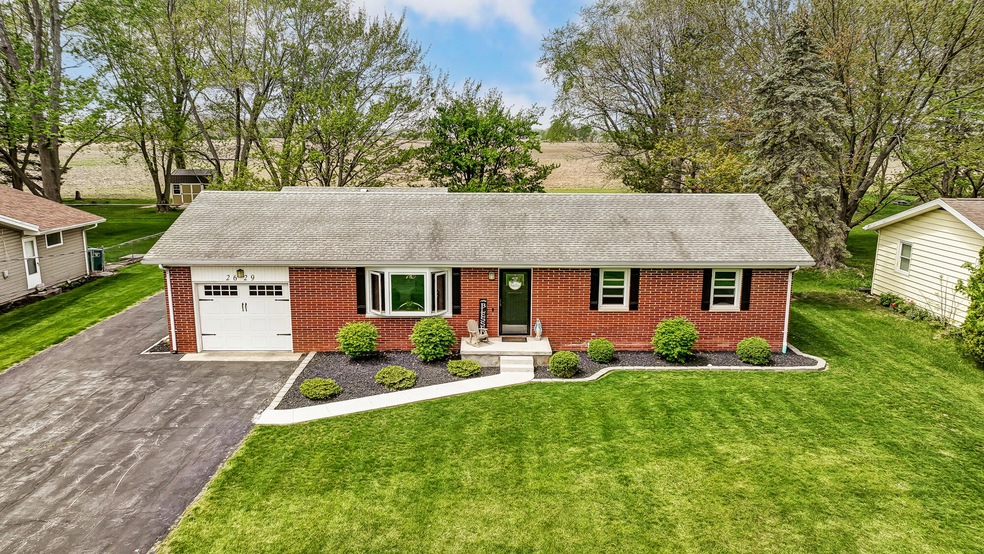 2629 Debbie Dr, Lima, OH 45807 - photo 1