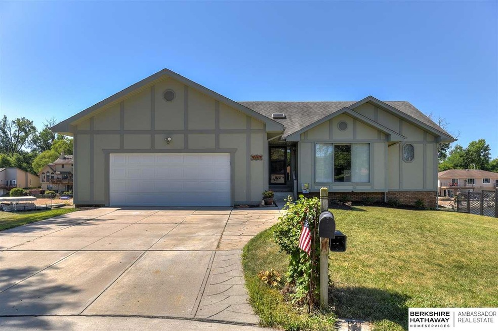 8507 Oahu Cir, Papillion, NE 68046 - photo 1