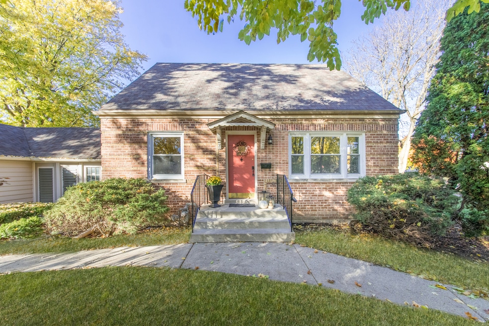 474 E Washington St, Des Plaines, IL 60016 - photo 1