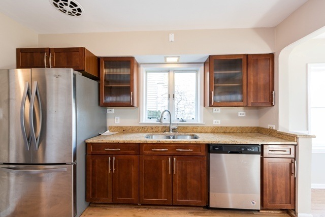 1111 Webster Ln, Des Plaines, IL 60016 - photo 1