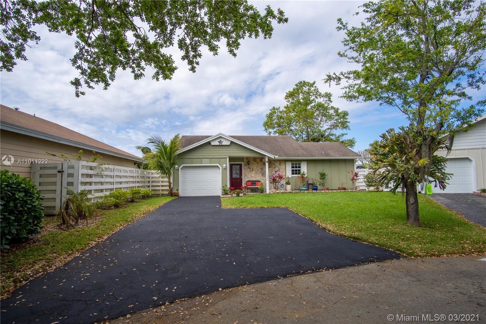 14934 SW 142nd Place, Miami, FL 33186 - photo 1