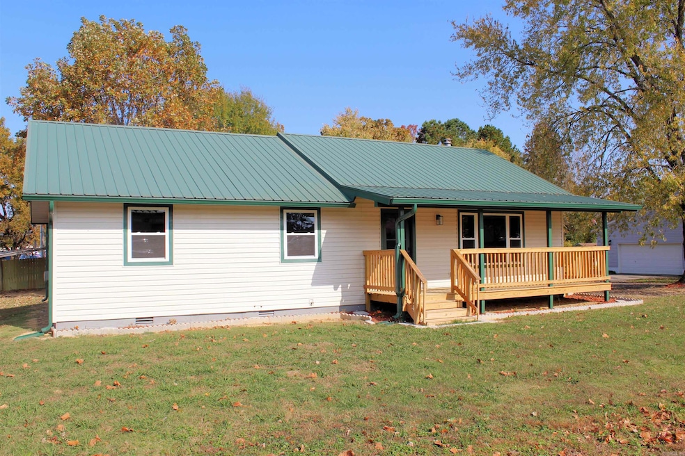 5 Walnut St, Quitman, AR 72131 - photo 1