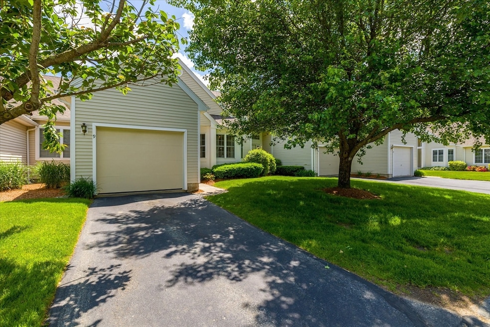 9 Edward Dr unit 9, North Grafton, MA 01536 - photo 1