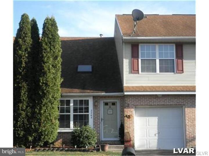 2764 Tamlynn Ln, Easton, PA 18045 - photo 1